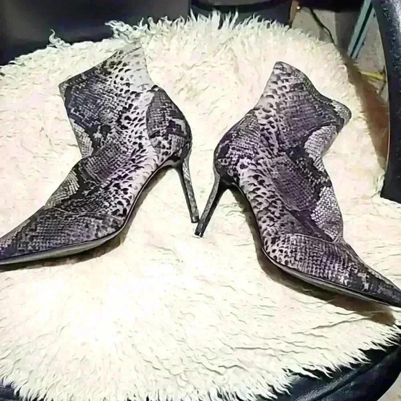 Charles David stretch boots sz 10 - Picture 2 of 4